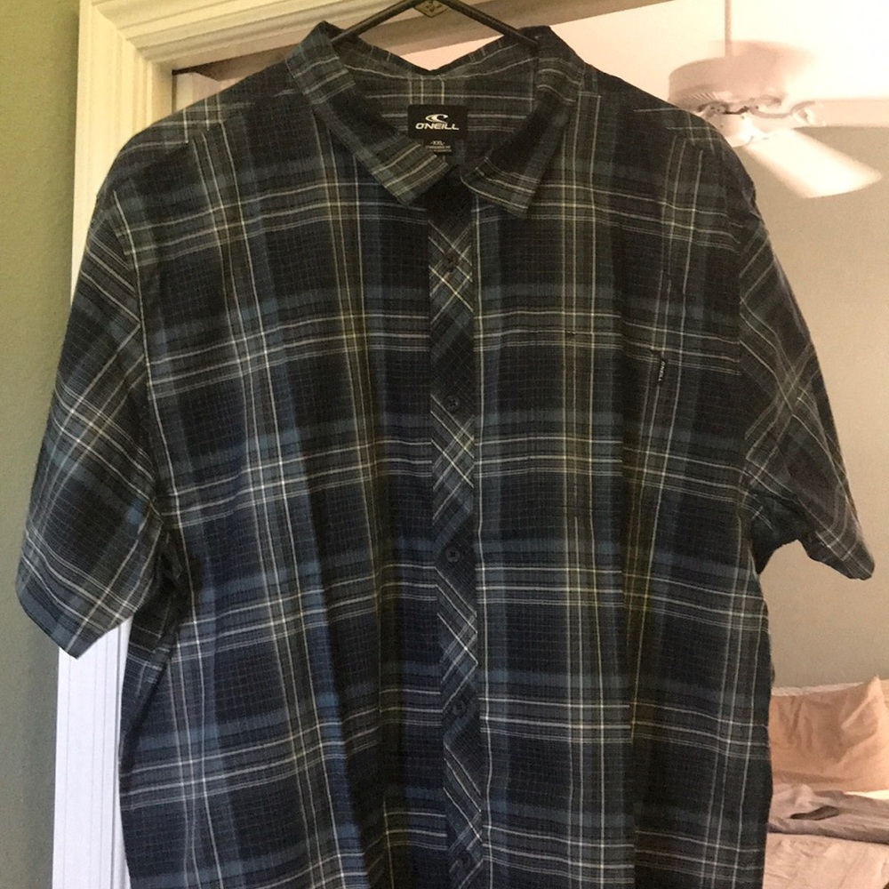 Xxl O’Neil burton up s/s shirt. Never worn